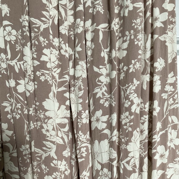 Bohemian Wide-Leg Pants - Picture 6 of 6